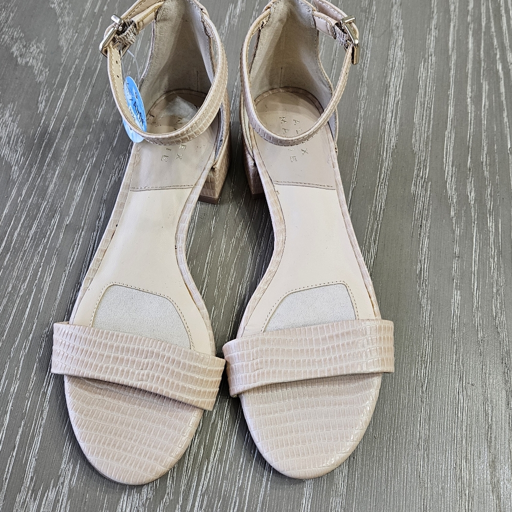 Alex Marie Malahn Dress Sandal Block Heel Spanish Sand Size 6M